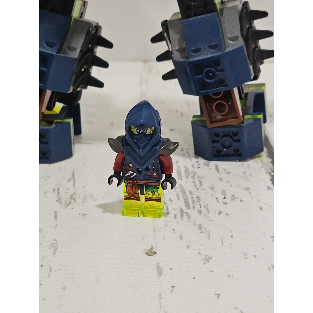 LEGO NINJAGO 70737 Titan Mech Battle With 1 Minifigure (Retired 2015)